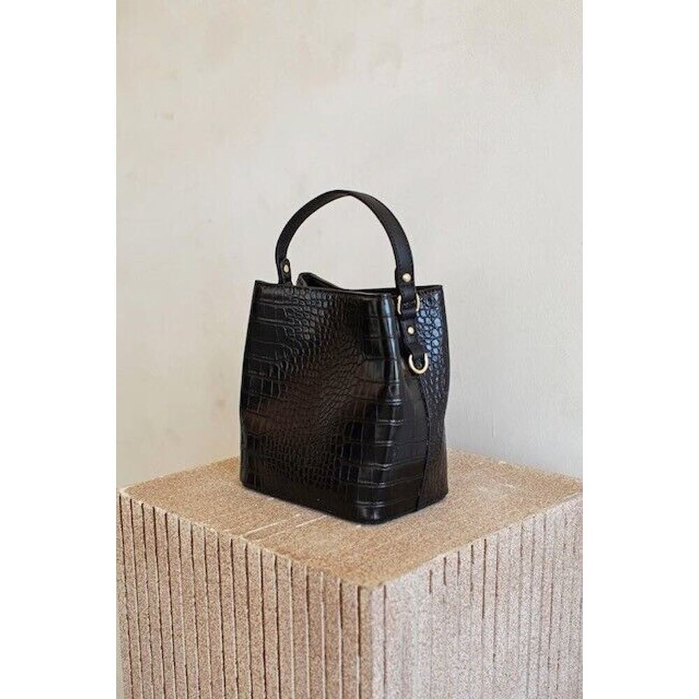 AOTA Elena Top Handle Bucket Bag Pocket Handcrafted Croc Faux Leather Black‎ NWT